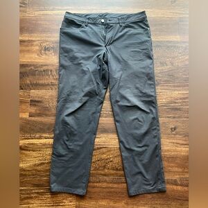 Men’s Lululemon ABC pant